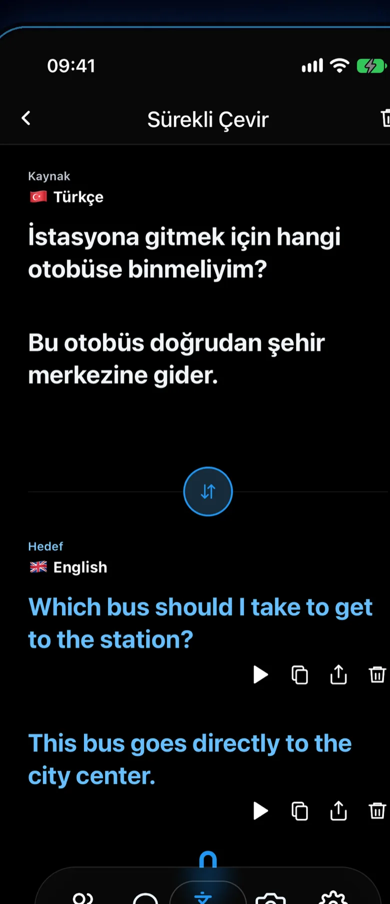 Dilinga sürekli konuşma ekranı: İngilizce ve İspanyolca arasında çeviri.